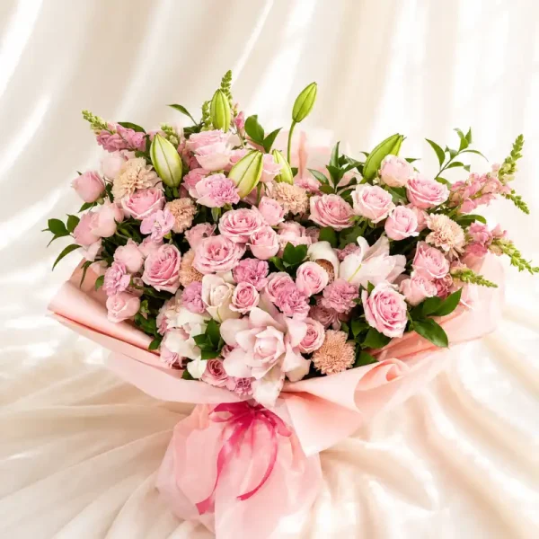 Grand Blushing Petals